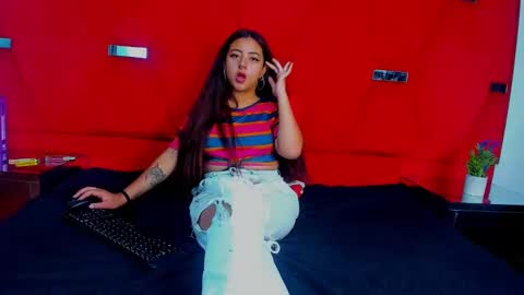 violet_nebula online show from 09-20-25, 03:02