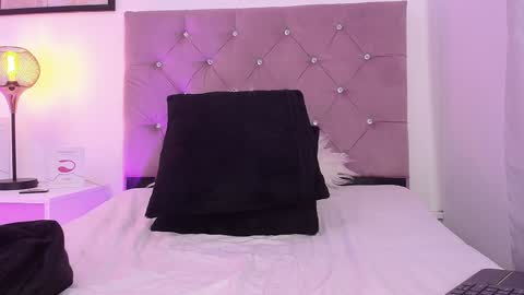 Snapshot of violet_queen2 chatting on 02-03-25, 05:24 Mary online show from 02-03-25, 05:24