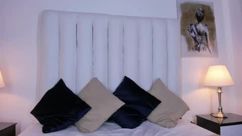 Snapshot of violet_queen2 chatting on 11-05-25, 07:47 Mary online show from 11-05-25, 07:47