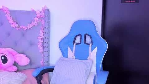 Snapshot of violet_rost chatting on 09-08-25, 02:27  Violet  online show from 09-08-25, 02:27