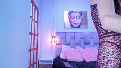 violet_storm_ online show from 01-11-26, 05:01