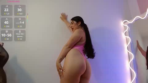violet_tay1 online show from 09-15-25, 04:18