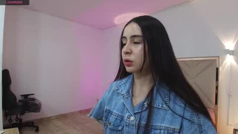 violet_tay1 online show from 10-25-25, 11:40