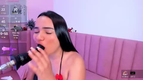 Violet online show from 11-14-25, 08:18