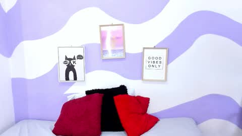 Snapshot of violeta_1404 chatting on 10-31-25, 01:56 violeta_1404 online show from 10-31-25, 01:56