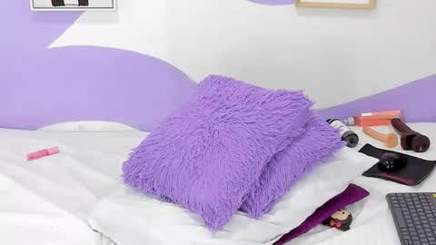 Snapshot of violeta_1404 chatting on 11-06-25, 02:51 violeta_1404 online show from 11-06-25, 02:51