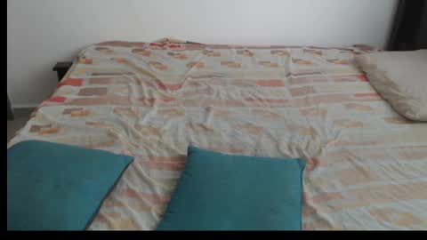 Violeta online show from 02-27-25, 06:20