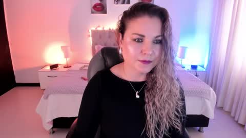 violeta_hotter_ online show from 10-04-25, 11:30