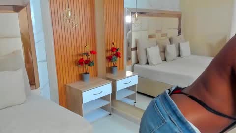 violeta_ruiz_ online show from 02-02-25, 08:35