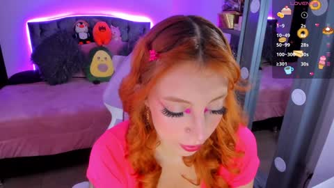 Snapshot of violetaarey chatting on 12-21-24, 08:32 Violeta Help me reach 150 thumbs up online show from 12-21-24, 08:32