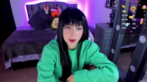 Snapshot of violetaarey chatting on 01-24-25, 08:32 Violeta Help me reach 150 thumbs up online show from 01-24-25, 08:32