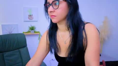 VioletaMedusa online show from 11-01-25, 07:27