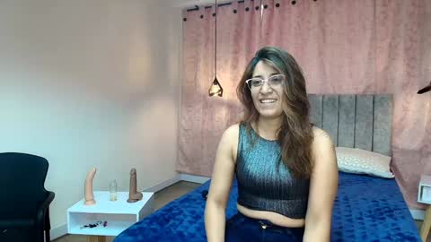 VIOLETA online show from 12-11-24, 01:06
