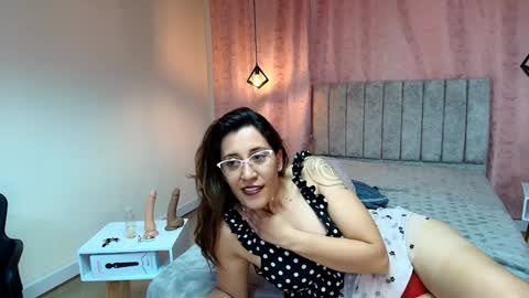 VIOLETA online show from 01-13-25, 06:38
