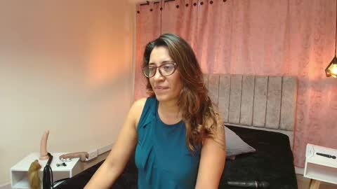 VIOLETA online show from 02-17-25, 12:48