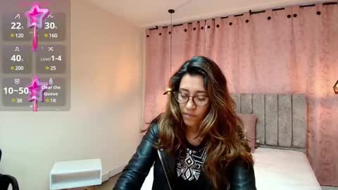 VIOLETA online show from 02-25-25, 12:55