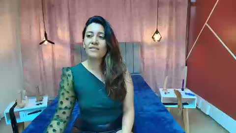 VIOLETA online show from 09-11-25, 01:55