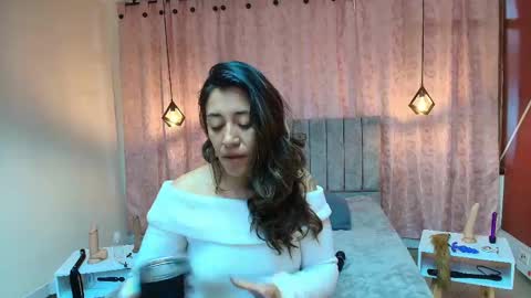 VIOLETA online show from 09-19-25, 01:23
