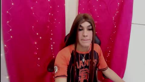 Violett online show from 11-23-25, 05:51