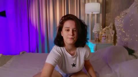 Violet online show from 11-14-25, 04:17