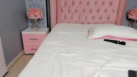 VIOLETA online show from 02-10-25, 10:19