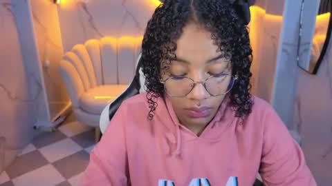 Snapshot of violeth_b chatting on 02-17-26, 12:45 violeth_b online show from 02-17-26, 12:45