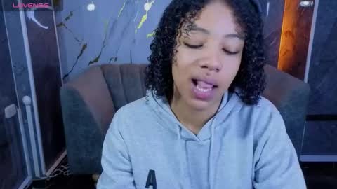 Snapshot of violeth_b chatting on 02-25-26, 12:59 violeth_b online show from 02-25-26, 12:59