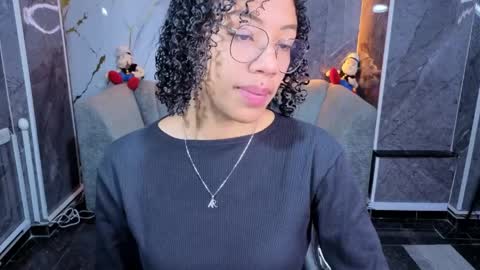 Snapshot of violeth_b chatting on 04-08-26, 01:00 violeth_b online show from 04-08-26, 01:00