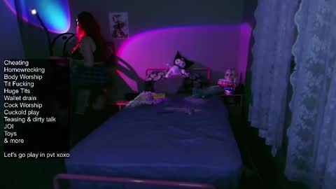 Violet October online show from 09-13-25, 04:56