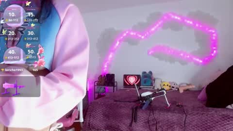   online show from 09-27-25, 07:35