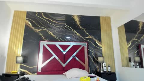 Violet Rose online show from 12-18-25, 08:59