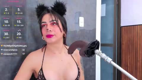 Violett online show from 10-19-25, 06:36