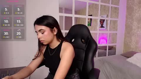 VIOLETTE online show from 11-04-25, 07:13