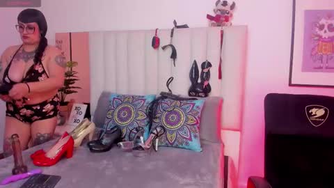 violett_novoa online show from 09-16-25, 12:06