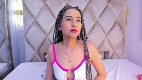 Violett  online show from 11-19-25, 08:42