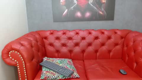 Snapshot of violett_salvatore chatting on 10-31-25, 10:11 V I O L E T T E online show from 10-31-25, 10:11