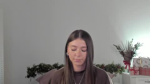 violetta_finch online show from 12-14-24, 08:34