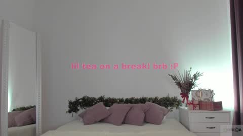violetta_finch online show from 12-14-24, 11:39