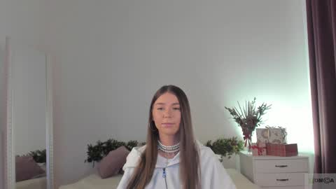 violetta_finch online show from 12-15-24, 08:30