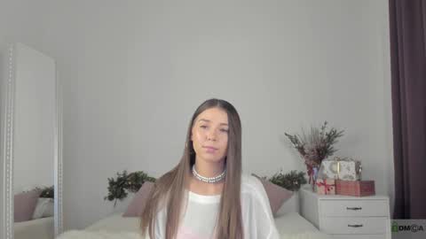 violetta_finch online show from 12-17-24, 02:33