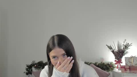 violetta_finch online show from 12-22-24, 08:27
