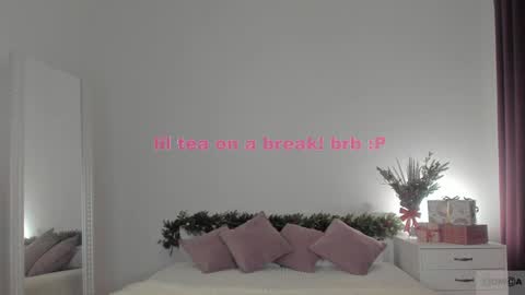 violetta_finch online show from 12-22-24, 11:33