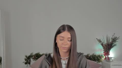 violetta_finch online show from 01-27-25, 08:29