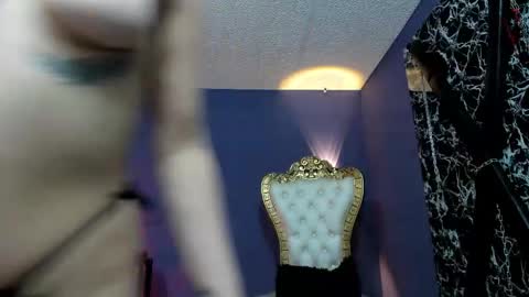 Violetta  online show from 10-26-25, 03:34