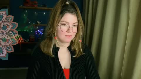 Snapshot of violetteway chatting on 11-23-25, 03:56 Viola online show from 11-23-25, 03:56