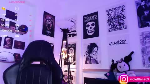 Snapshot of violettlane chatting on 01-12-25, 12:07 Violeta online show from 01-12-25, 12:07