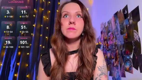 Snapshot of violettmo0n chatting on 02-22-26, 05:40 Next stream 1522026 400 GMT 3 online show from 02-22-26, 05:40