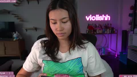 follow me on twitter violishh and ig violishh  online show from 02-15-25, 07:50