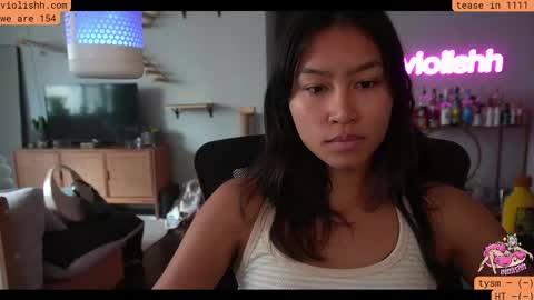 follow me on twitter violishh and ig violishh  online show from 10-28-25, 06:21