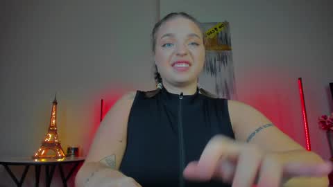 Violla online show from 01-20-25, 10:59